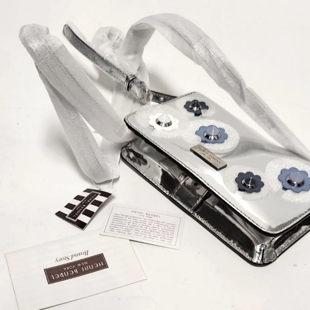 Henri Bendel XL Smartphone‎ Xbody Metallic Floral Applique